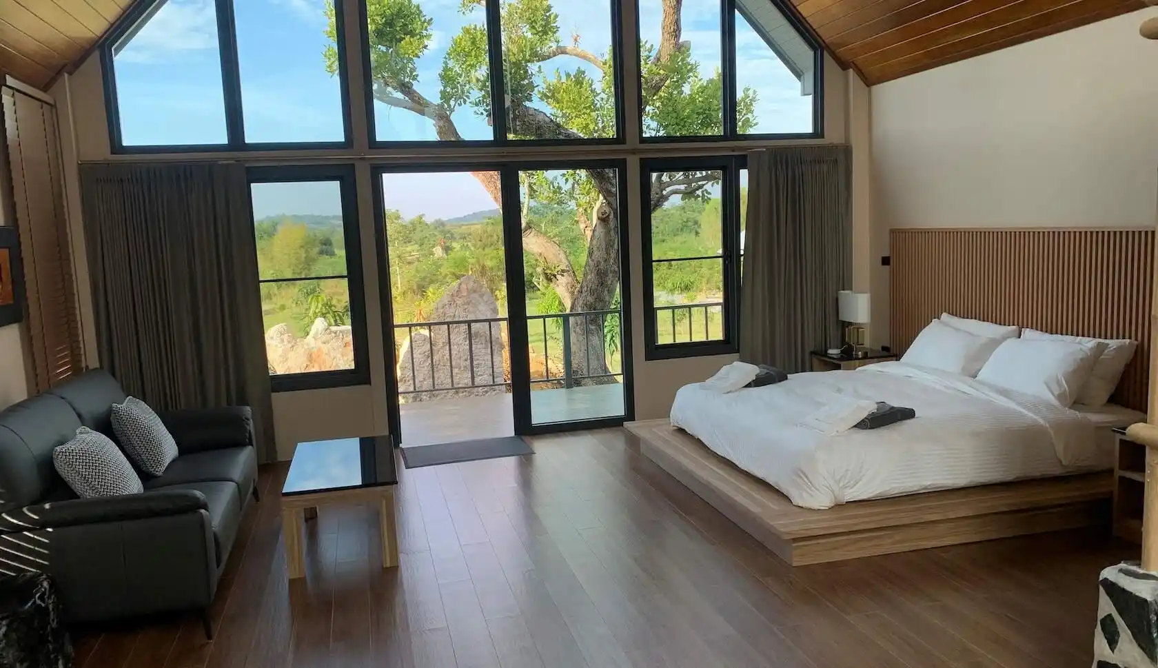 yunoyama-chalet-villa-inside-view